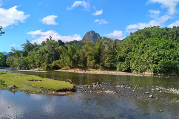 Short Drive to a Remote Paradise Short Drive to a Remote Paradise