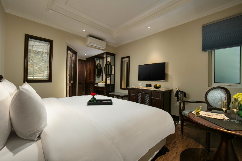 La Mejor Hotel and Sky Bar, Viet Nam - Book Online