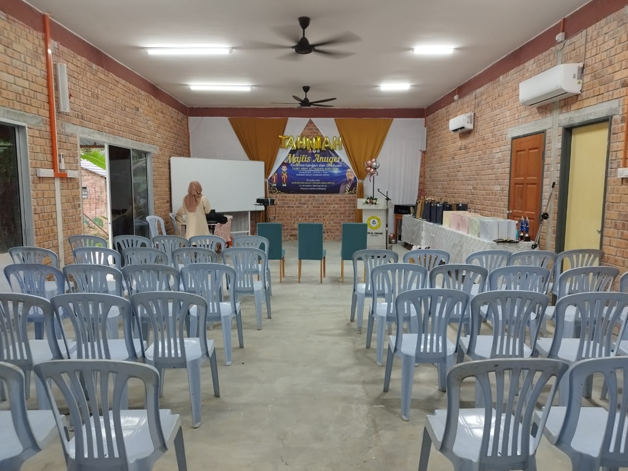 Wedding Hall Photo 2