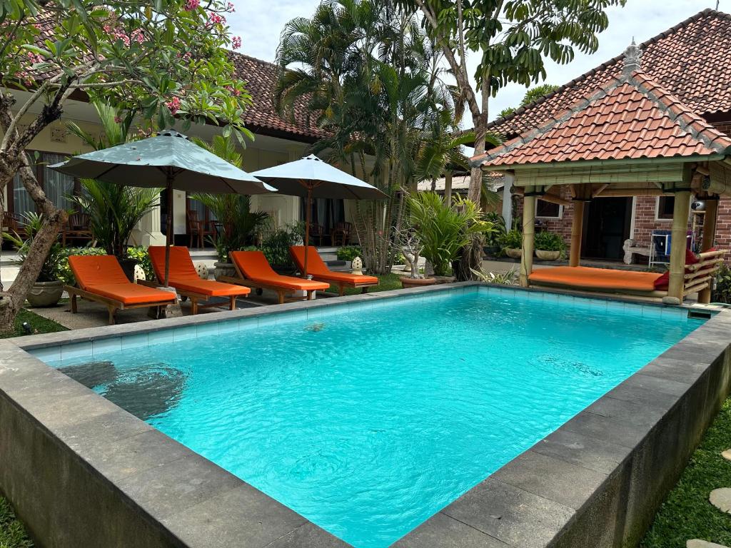 Tiga Naga Villa - Banner