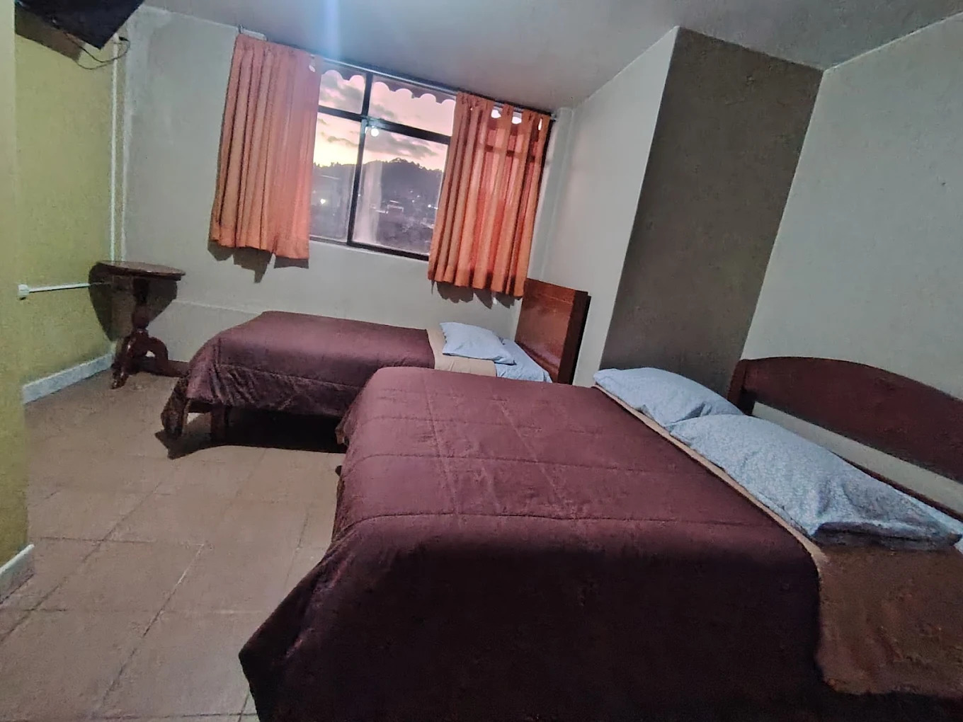 Hostal Aventura - Banner