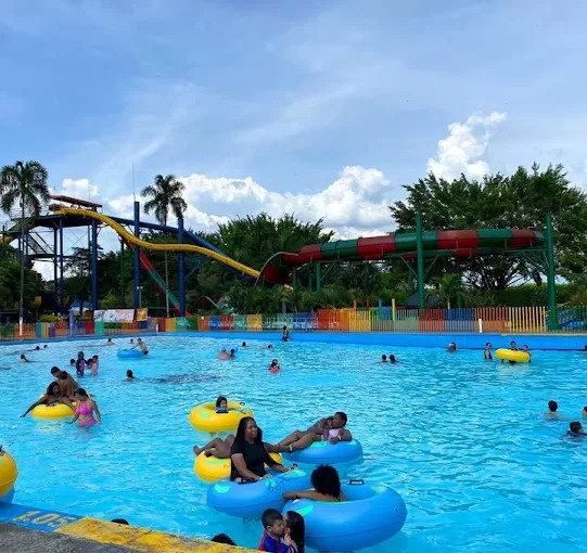 Pool Cali