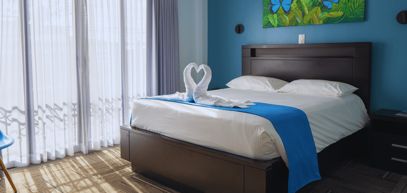 Hotel Luckys - Banner