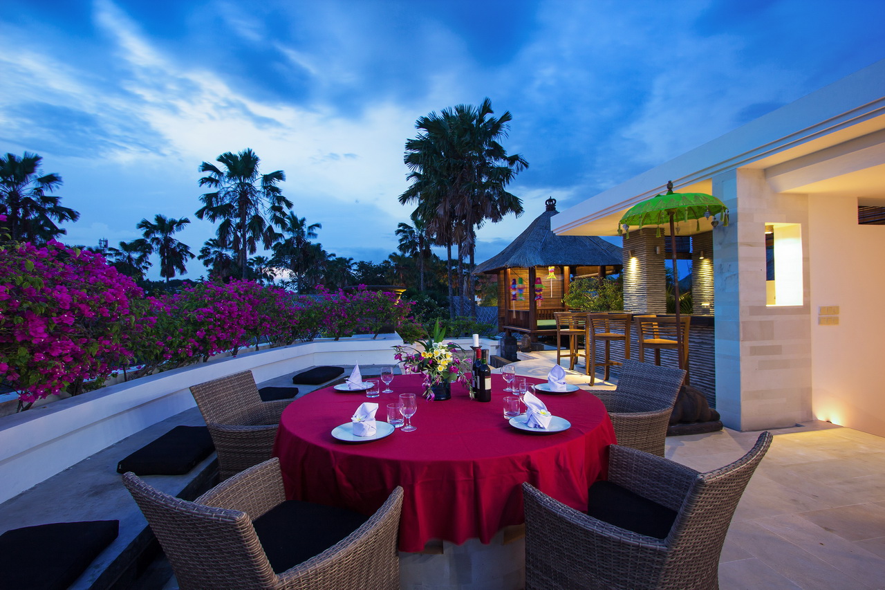 Villa Lembah Damai
