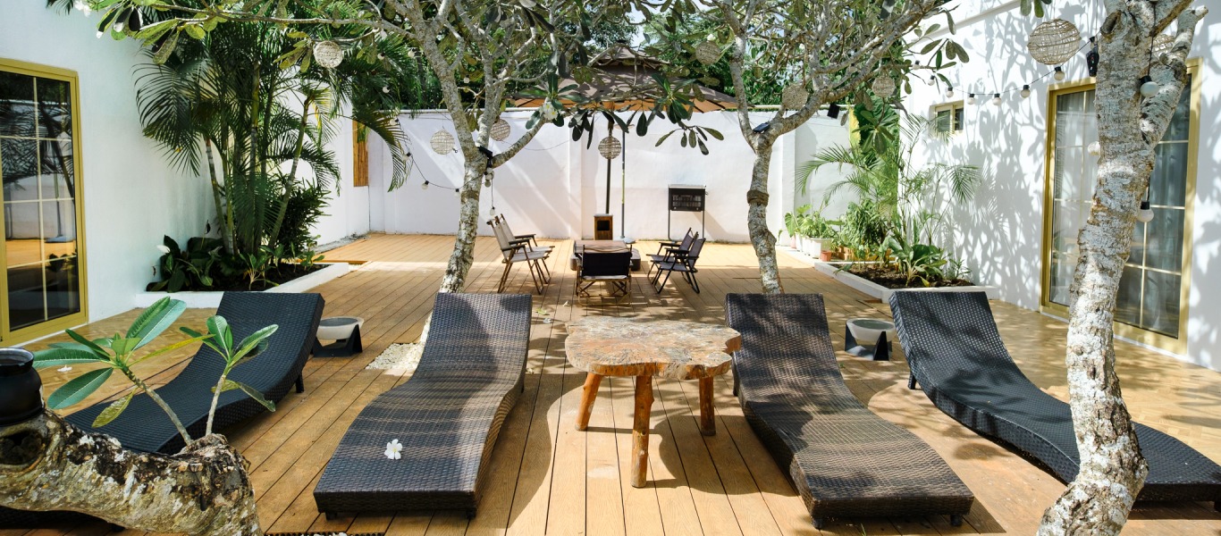 Seapearl of Alona - Banner