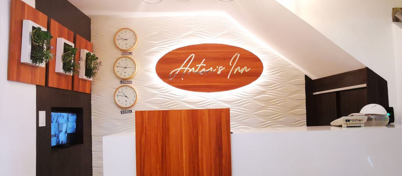 Anton's Inn - Banner