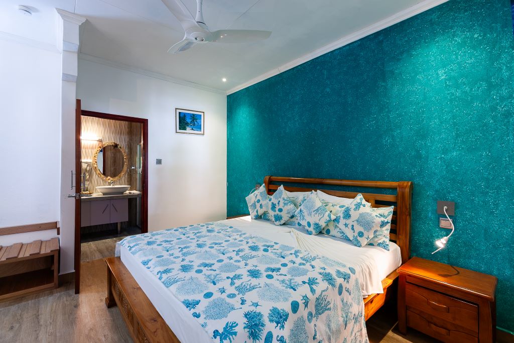 Islander Hotel - Banner
