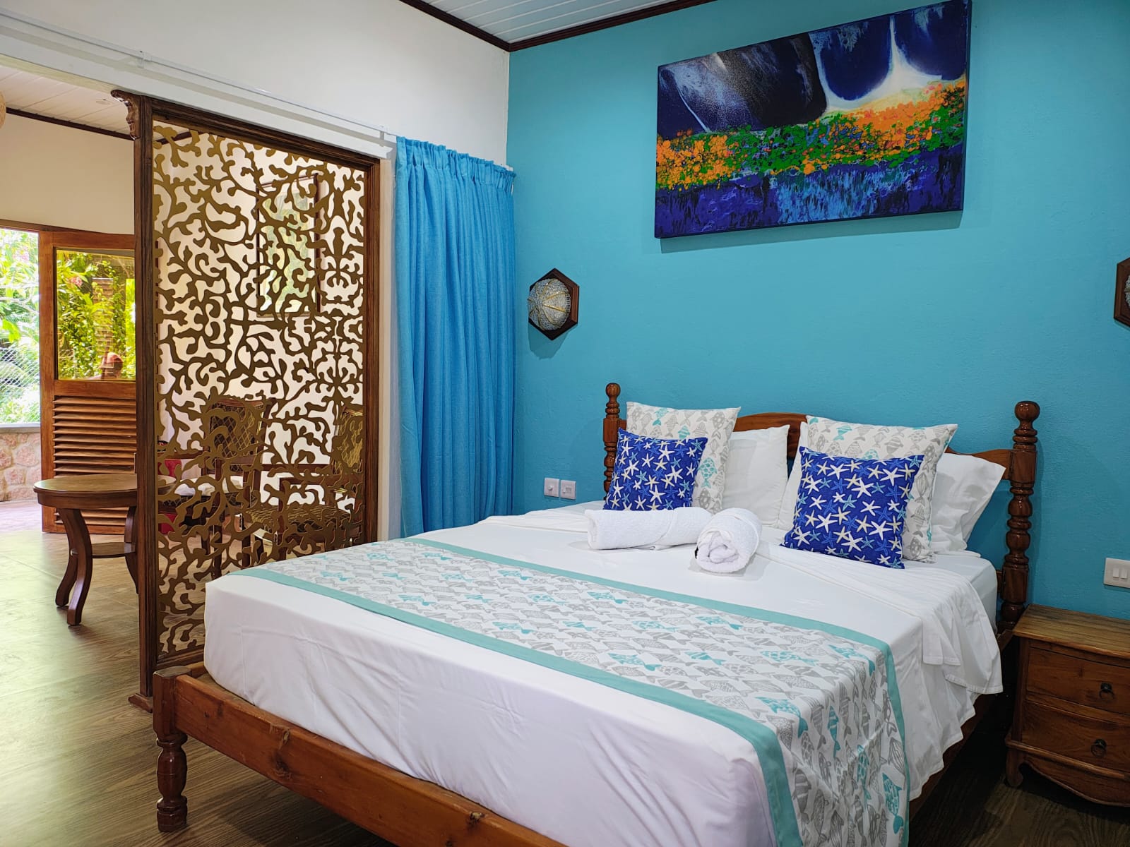 Islander Hotel - Banner