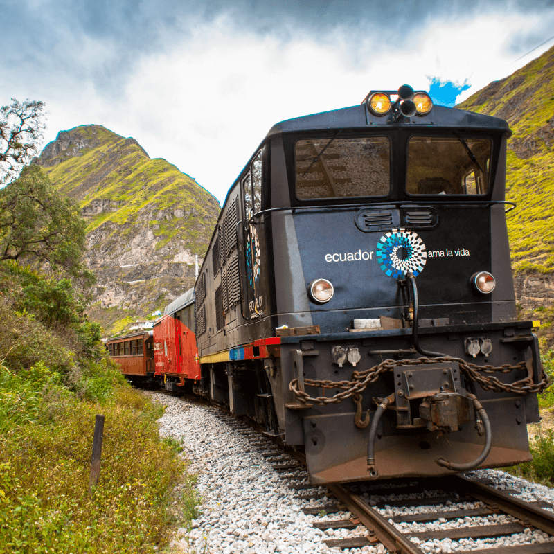 Devil’s Nose Train & Baños Hot Springs Board the legendary “Devil’s Nose Train”, one of the world’s most daring railway journeys, descending dramatic switchbacks to the Sibambe viewpoint.