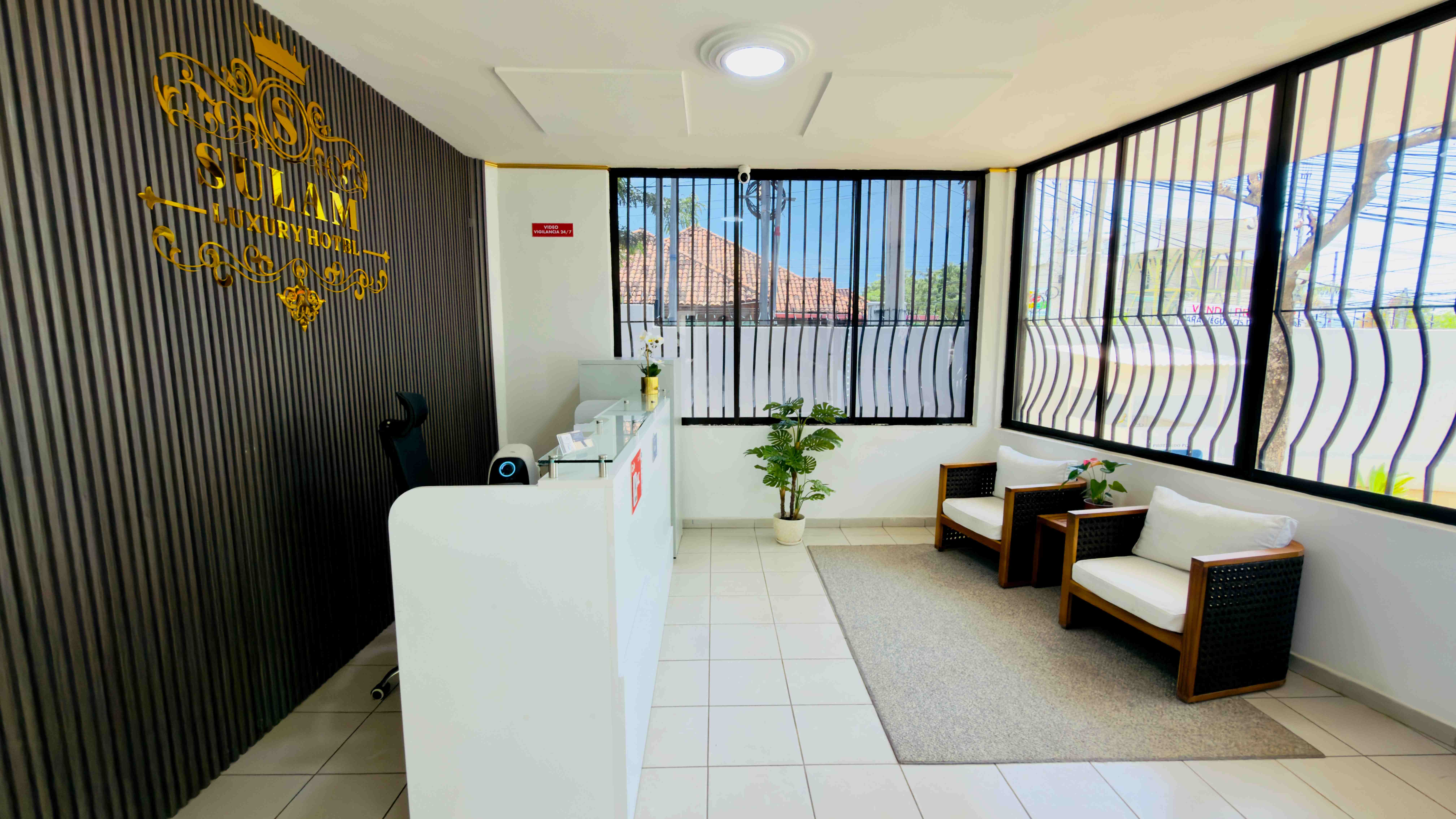 Sulam Luxury Hotel - Banner