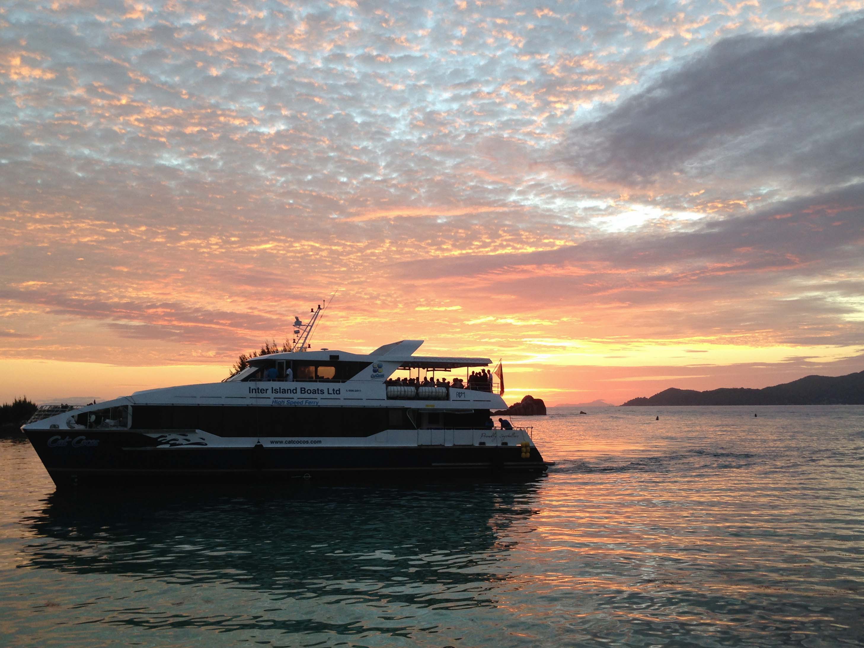 Cat Cocos fast ferry – from Mahé via Praslin to La Digue