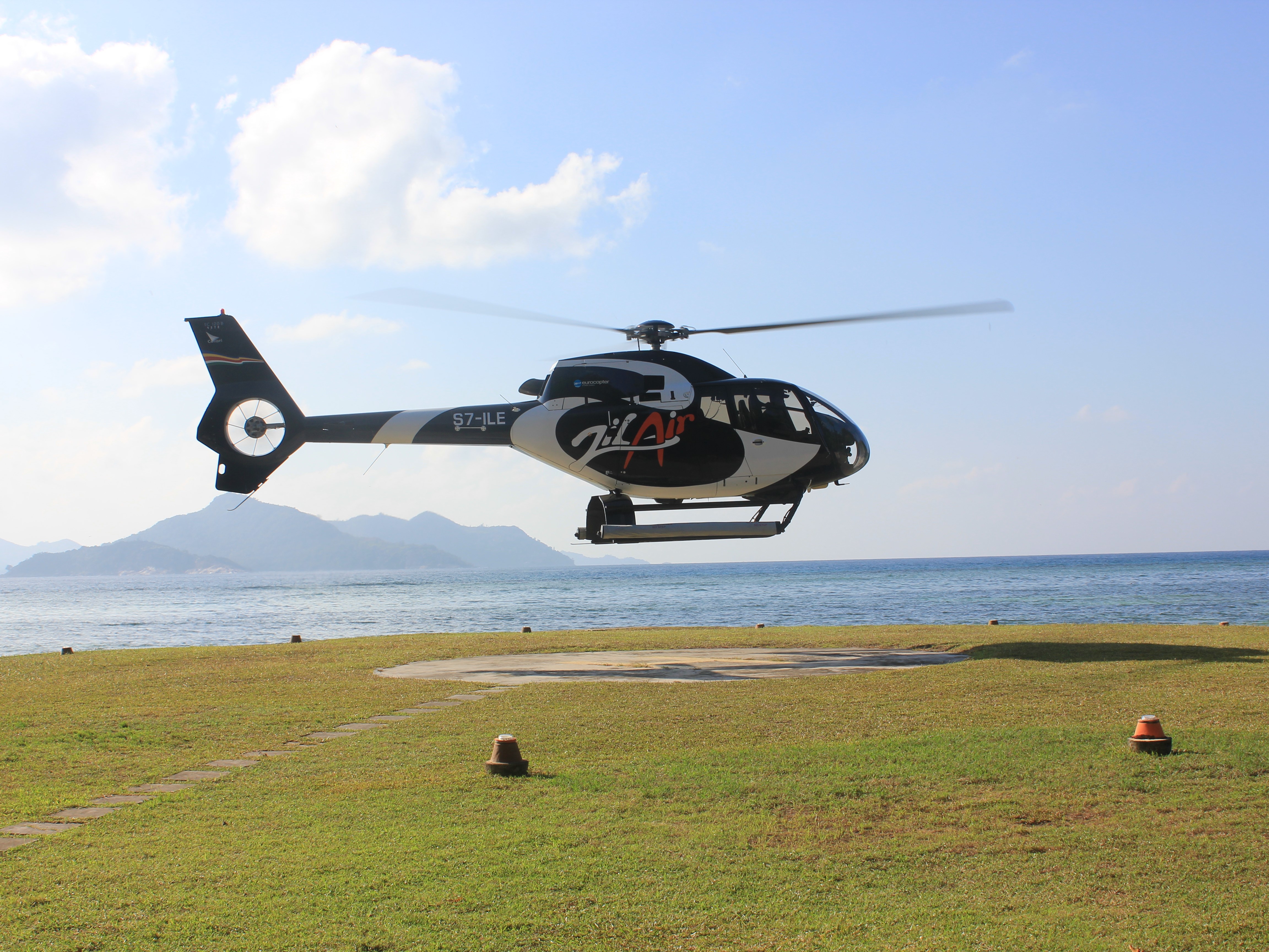 Zil Air helicopter – from Mahé International Airport directly to La 